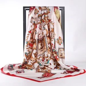 Foulard de soie satiné 90x90cm pour femme avec imprimé vintage baroque luxueux de printemps.