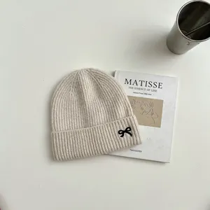 Süße Kinder Schleife Stickerei Strick Beanie Mütze Herbst Winter warme Pullover Kappe weich