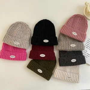 Chapeau Bonnet en Laine Tricotée Chaude pour Enfants Hiver Couleur Unie Mignon Patch Pullover Cap pour Garçons et Filles