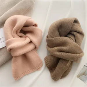 Gemütlicher Damen Winterschal aus weichem Strick, kaschmirartiger Halswärmer in Rosa und Braun.