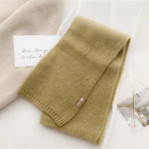 Gemütlicher Strick Schal in Kaschmir-Haptik, weicher warmer Halswärmer für Damen Mode.
