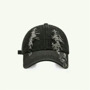 Schwarze Denim-Baseballkappe mit Destroyed-Effekt, Vintage-Waschung und gebogenem Schirm.