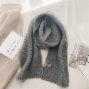 Grauer, weicher Strick-Kaschmir-Schal für Damen, gemütlicher warmer Winterschal für Alltag.