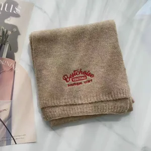 Koreanischer Wollmischung Strickschal mit Stickerei, warmer Wintermode Accessoire für Damen.