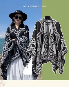 Gedetailleerd overzicht van zwart-witte geometrische gebreide omslagdoek voor winterreizen en warm.