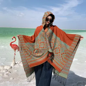 Poncho à capuche fleuri avec franges toucher cachemire femme hiver chaud cape de voyage