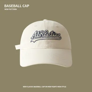 Klassische Baseballkappe aus Waschbaumwolle mit gestickten Details, weiches Design.