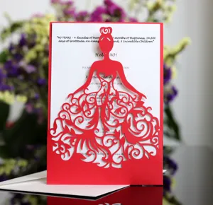 Tarjeta de invitación de boda corte láser rojo con diseño vestido mujer elegante fiesta