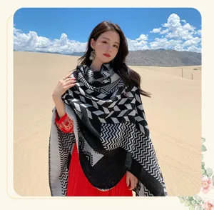 Damen Herbst Winter warme Kaschmirimitat Poncho Schal mit geometrischem Gittermuster.