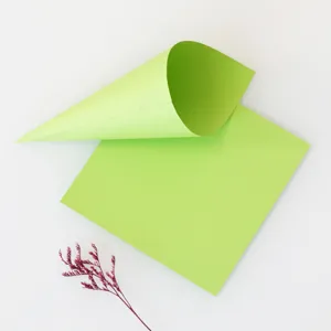 Conjunto de cono de confeti de papel verde y hoja cuadrada para decoración de boda DIY