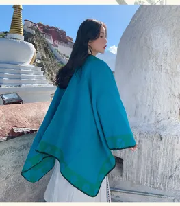 Mujer capa poncho de lana azul con borde floral verde, calido chales de viaje invierno.