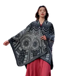 Mantella scialle divisa in stile etnico da donna, poncho invernale caldo e spesso da viaggio.