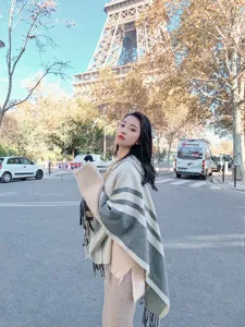 Women's hooded tassel poncho scarf autumn winter casual colorblock warm cape shawl.