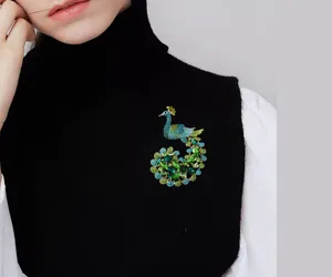 Exquisite rhinestone peacock brooch pin, sparkling crystal vintage sweater accessory for women.