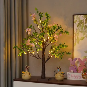LED Dekorationsbaum Lampe mit warmem Licht und rosa Blumen, perfekt für Heimdekoration.