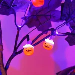 Halloween LED Kuerbis Lichterkette Detailansicht mit leuchtender gruseliger Atmosphaere.