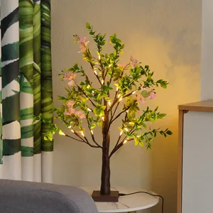 LED Deko Baum Licht mit rosa Blumen und gruenen Blaettern fuer Schlafzimmer Nachtbeleuchtung.