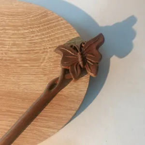 Hölzerner vintage Schmetterling Haarstab, elegante Sandelholz Haarnadel für Hanfu Alltag