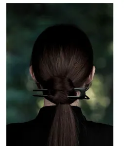 Élégante épingle à cheveux en bois noir en forme de U pour coiffure quotidienne et Hanfu.