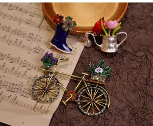 Französische Vintage Strass Blume Fahrrad Gießkanne Brosche Anstecknadel für Damen Anzug