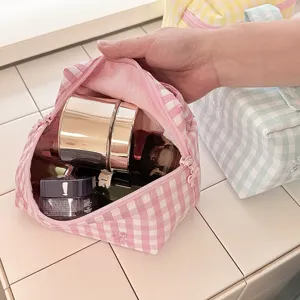 Rosa Karo Kosmetiktasche mit Schleife, tragbare Kulturbeutel mit grossem Fassungsvermögen.