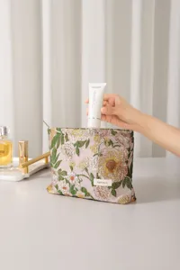 Vintage floral κεντημένο γυναικείο τσαντάκι καλλυντικών, φορητή θήκη μακιγιάζ για ταξίδια.
