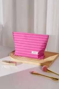 Bolsa de maquillaje a rayas rosas con cremallera, estuche cosmético de gran capacidad.