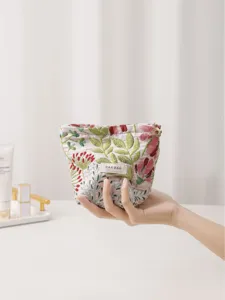 Fresh literary floral fabric cosmetic bag travel skincare zip portable pouch storage bag