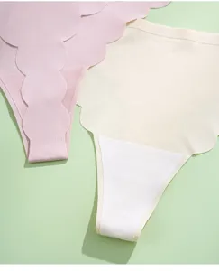 Tanga in seta di ghiaccio senza cuciture con bordi smerlati, cotone morbido, dettaglio sexy.