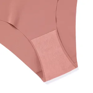 Women seamless low waist ice silk panties with pure cotton crotch breathable underwear.