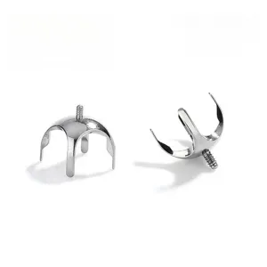 F136 titanium four-prong ear stud setting detail view, M0.9 internal thread piercing part.