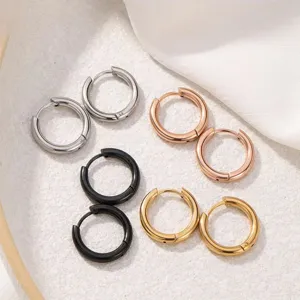 Boucles d'oreilles créoles en acier inoxydable pour hommes et femmes, design rond classique.