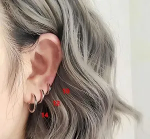 Boucles d'oreilles créoles en acier inoxydable pour femmes et hommes, anneaux ronds minimalistes.