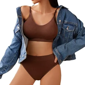 Damen nahtloses braunes Unterwäsche Set mit Jeansjacke, atmungsaktive komfortable Sportwäsche.