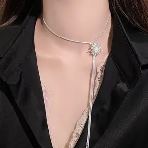 Silver firework adjustable necklace, elegant floral clavicle chain for women chic jewelry.