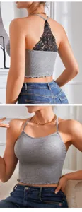 Graues geripptes Crop-Top mit schwarzem Spitzenrücken, sexy Neckholder-Design für Damen.