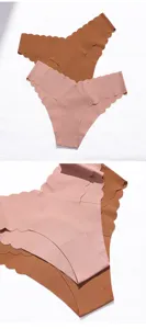 Seamless scalloped edge women briefs detail, comfortable breathable solid color underwear.