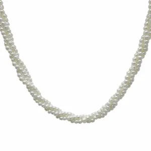 Collier de perles torsadé multi-brins élégant ras du cou pour femmes bijoux mode