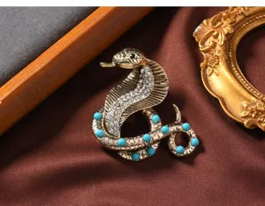 Vintage turquoise cobra brooch crystal rhinestone snake pin coat jacket apparel accessory