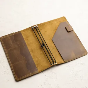 Vintage A5 leren notebook cover, reizigers journal omslag met elastiek en kaartsleuven.