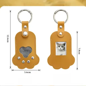 Pet hair storage keychain cat paw PU leather photo holder portable souvenir bag charm