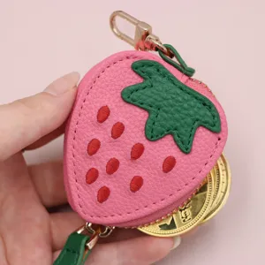 Borsellino per monete in pelle PU a forma di fragola con chiusura lampo e portachiavi.