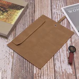 PU leather vintage watch roll bag, portable travel storage pouch for watches and protection.