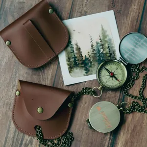 Vintage Kompass mit braunem PU Lederholzer, Outdoor Camping Ueberleben Navigationsset.