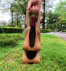 Outdoor portable PU leather red wine bag bottle holder for bicycle camping and hiking use.