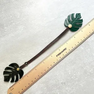 Monstera leaf PU leather bag charm vintage car keychain backpack pendant chic accessory