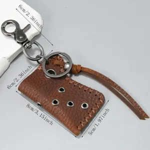 Vintage PU Leder Feuerzeug Schutzhülle Schlüsselanhänger mit Metallclip und Handnaht.