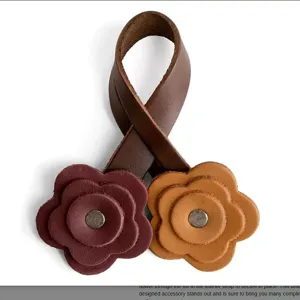 Leather Flower Bag Charm Vintage Keychain Boho Style Car Key Ring Pendant Accessories
