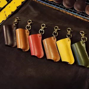 Vintage PU-Leder Draagbare Lippenbalsem Houder Sleutelhanger Mini Lippenstift Opbergzakje Met Metalen Sluiting Voor Reizen Vrouwen