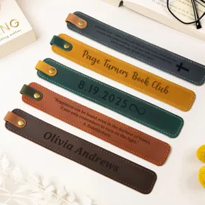 Marque-page en cuir PU minimaliste avec texte gravé au laser personnalisé pour les passionnés.